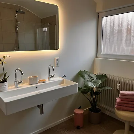 Seerose - W14, Zentral In Bahnhofsnaehe, Kueche, 3 Schlafzimmer Ulm Exterior photo