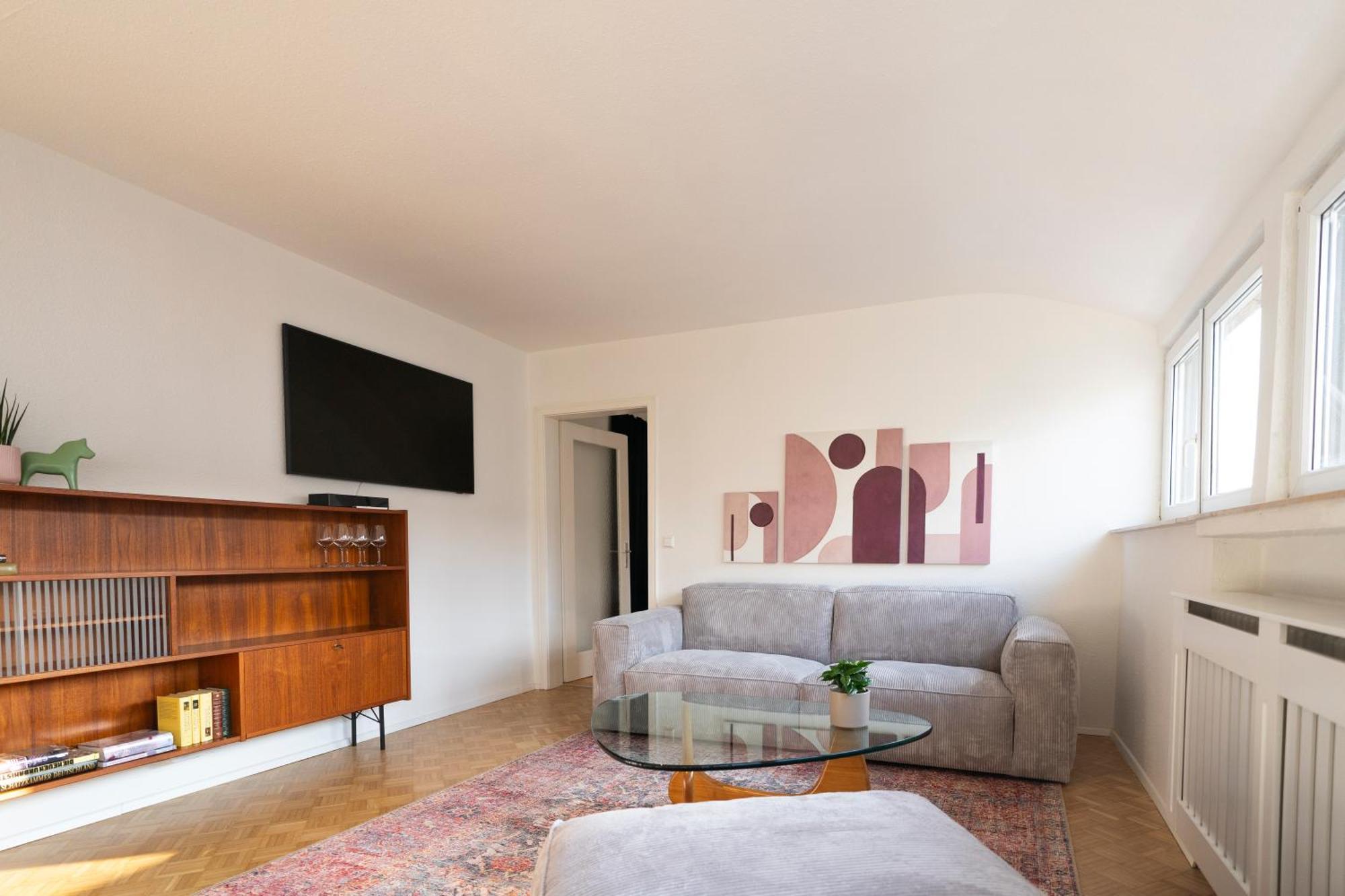 Apartment Seerose - W14, Zentral In Bahnhofsnaehe, Kueche, 3 Schlafzimmer Ulm